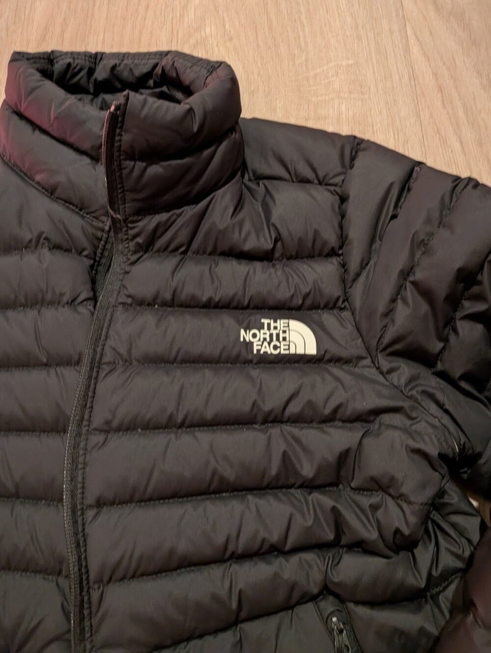 The North Face Black Quilted 700 Down Jacket - Picture 3 of 9